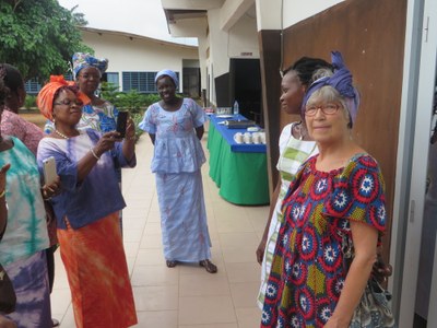 Annelise Maire se coiffe à l’africaine  (4)