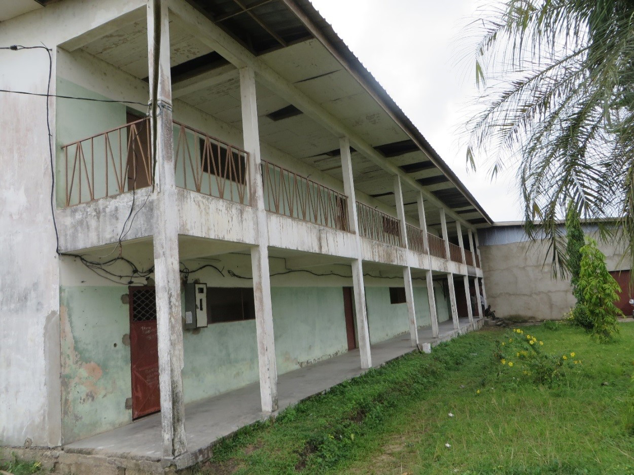 Centre des femmes de Bonabéri avant les travaux ©Cevaa