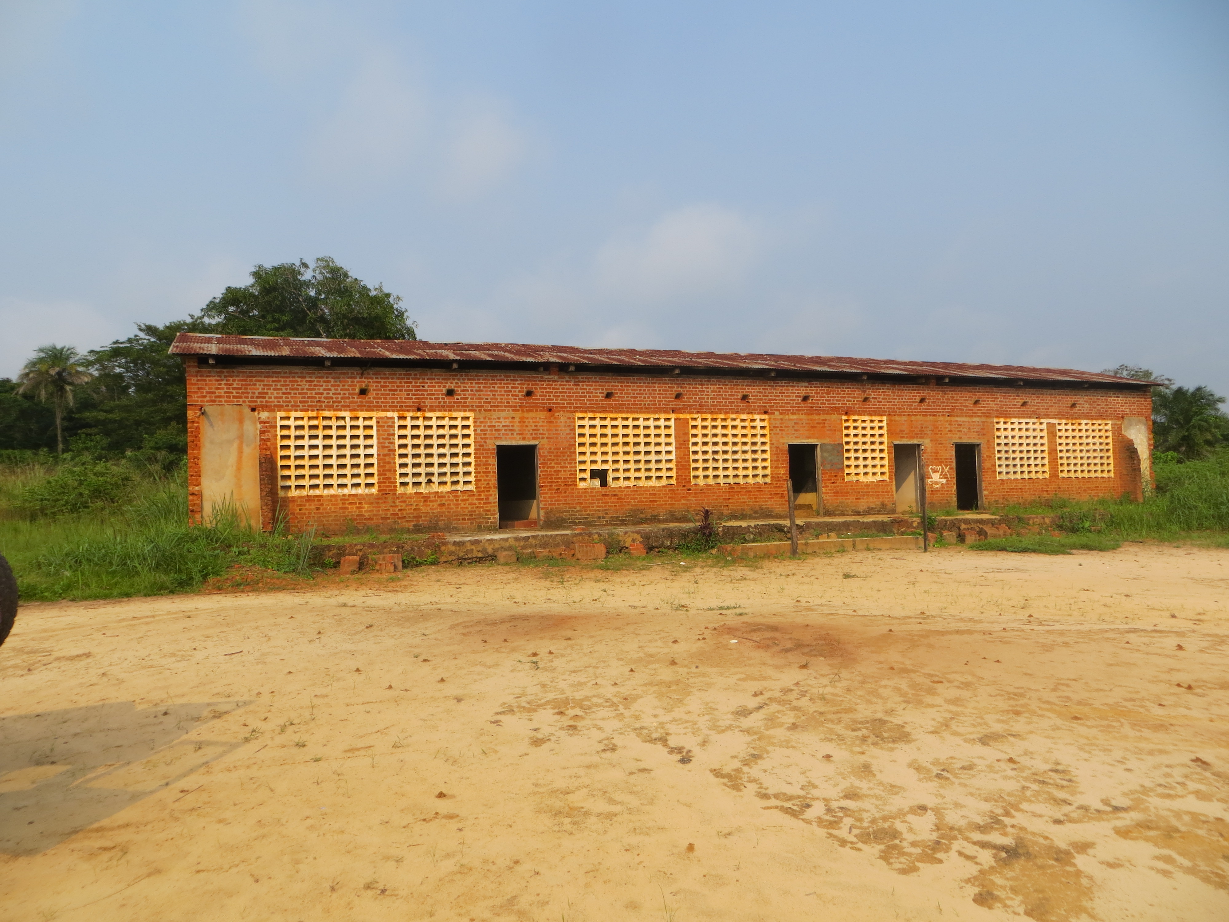 Ecole d'Owando, DR