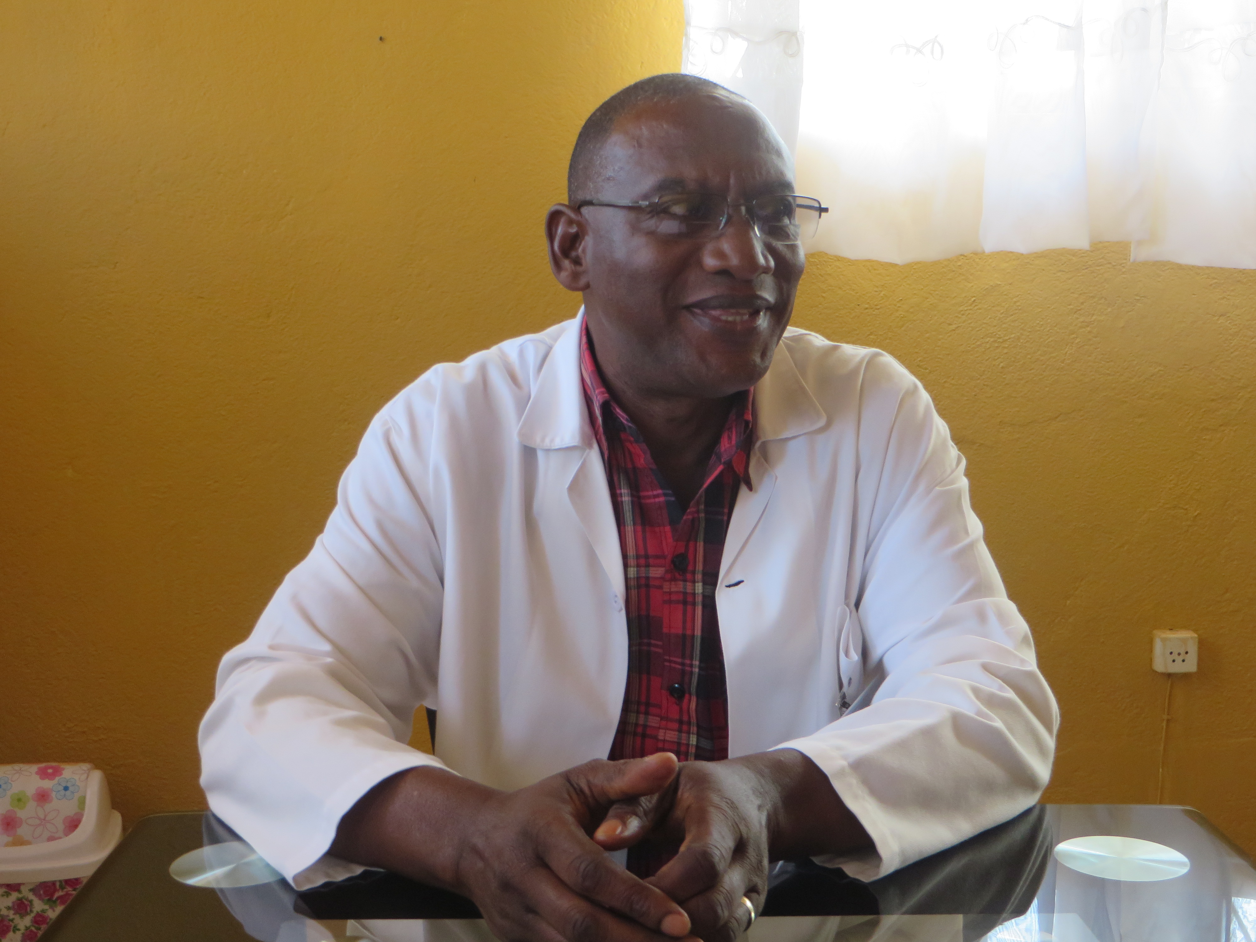 Médecin chef de l'hôpital de Kirinda, DR