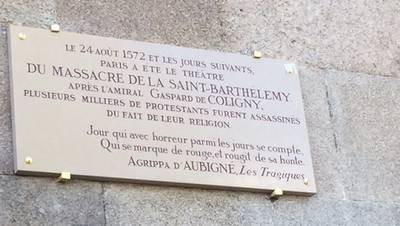 Plaque hommage, DR