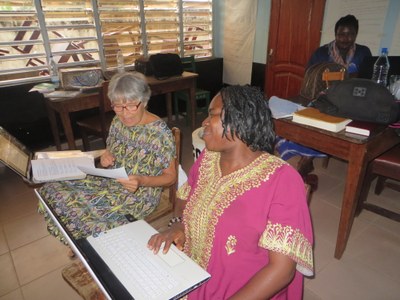 Les formatrices (Pasteures Annelise Maire, Fidèle Gandonou-Houssou et Julie Kandema) ©